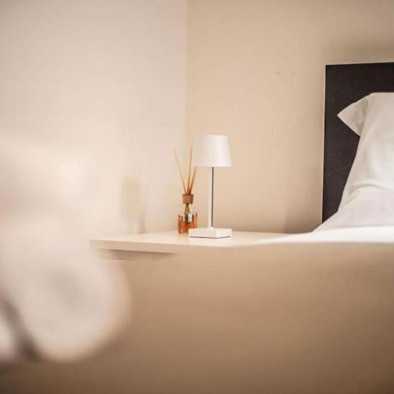 Duomo Flat Napoli - Appartamento con 2 Camere da Letto - 18