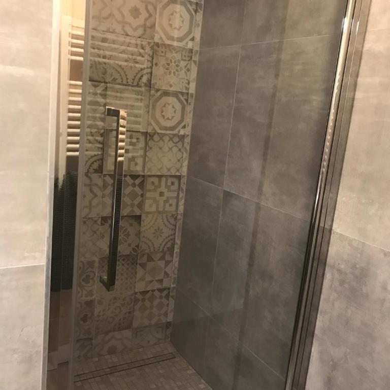 Light spacious, recently refurbished Studio near to Courchevel - Apartment mit 1 Schlafzimmer - 24