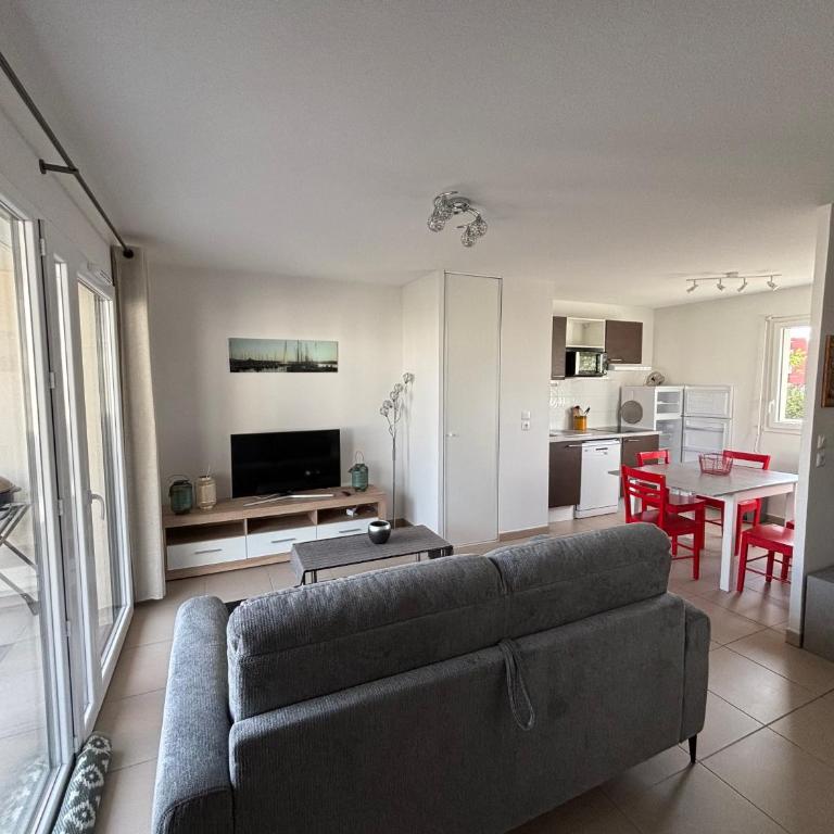 Appartement cosy à Valras-Plage 5 min à pied de la mer Climatisé 2 chambres Terrasse - Appartement 2 Chambres - 7