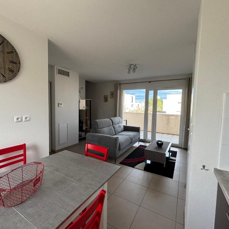 Appartement cosy à Valras-Plage 5 min à pied de la mer Climatisé 2 chambres Terrasse - Appartement 2 Chambres - 5