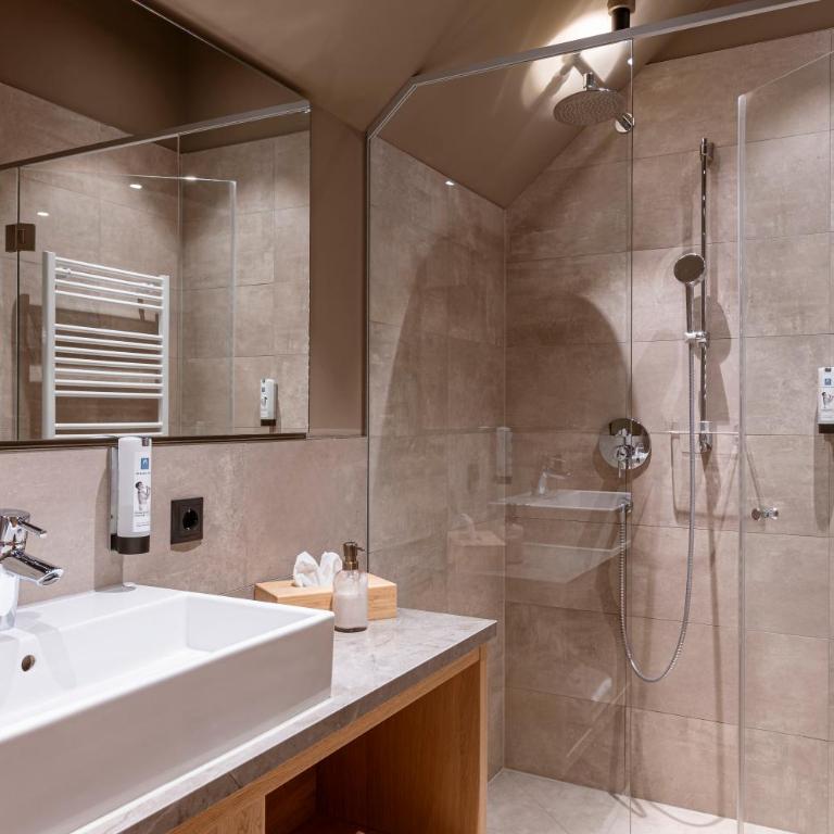 Montafon Suites Schruns by ALPS RESORTS - Superior Three-Bedroom Penthouse Apartment - 14