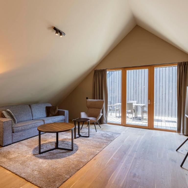 Montafon Suites Schruns by ALPS RESORTS - Superior Two-Bedroom Penthouse Apartment - 11