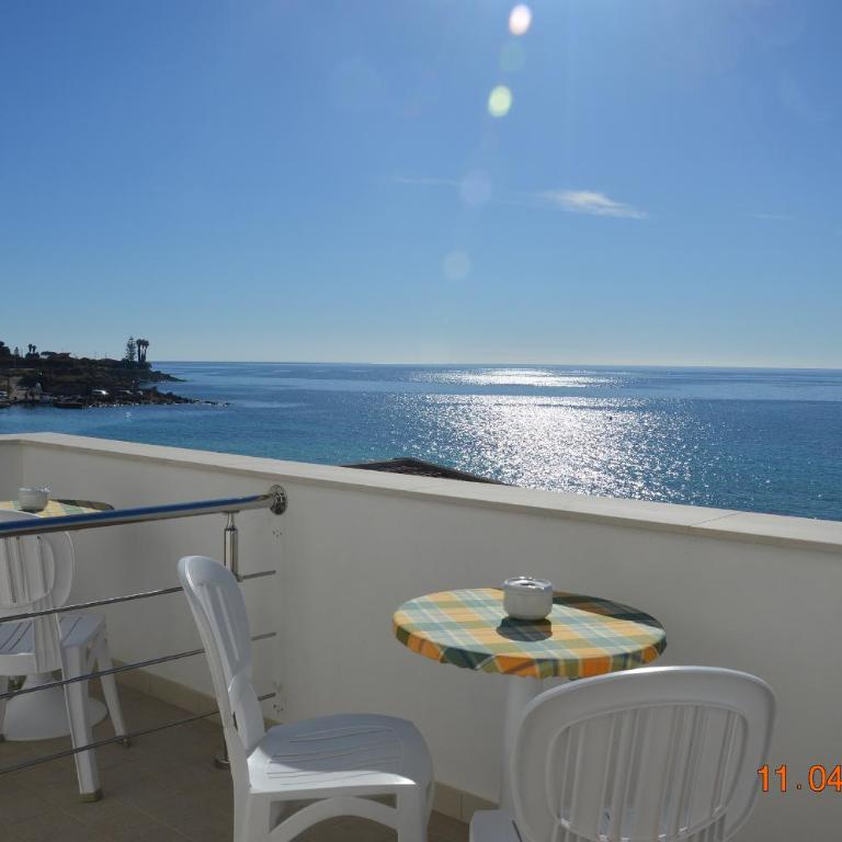Mare e Sole Villa Urso - Camera Matrimoniale/Doppia con Letti Singoli con Vista Mare - 1