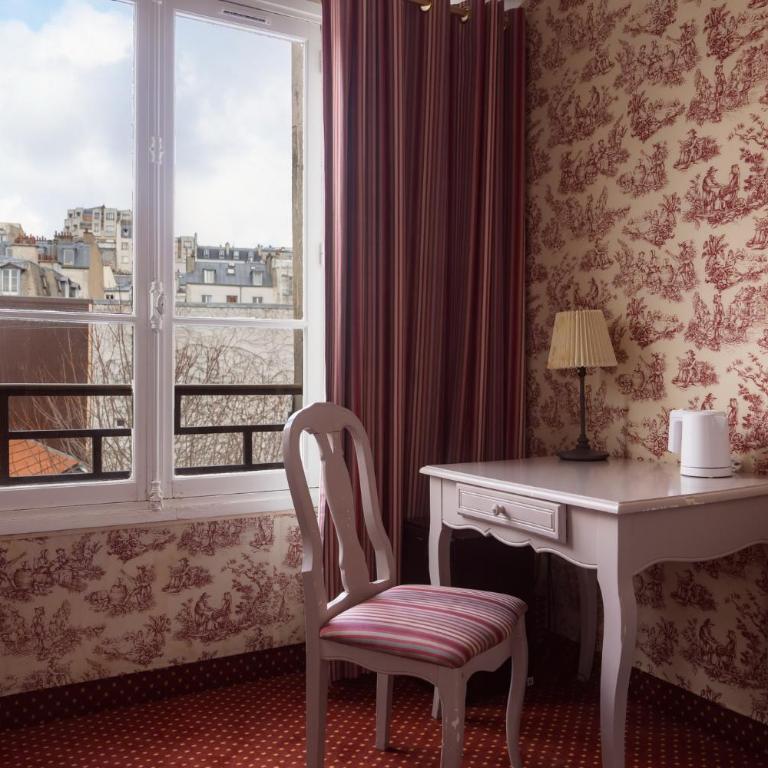 Hôtel Regyn's Montmartre - Chambre Double ou Lits Jumeaux Deluxe - Vue Partielle sur Tour Eiffel ou Sacré-Cœur - 10