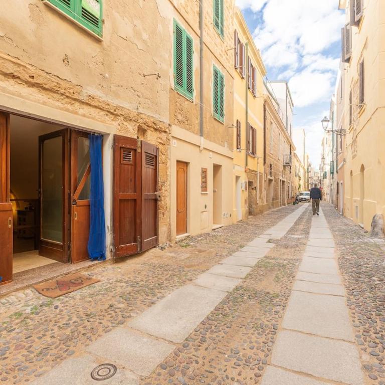 Centro Storico di Alghero - Dabaix Cavour - Family Studio - 17