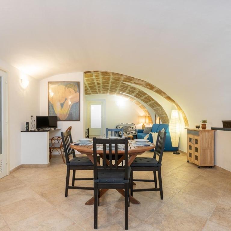 Centro Storico di Alghero - Dabaix Cavour - Family Studio - 12