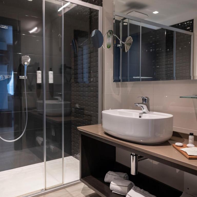 Vision Hotel - Suite - 7