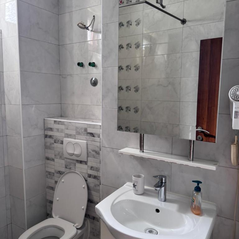 Bocche di Cattaro Studios - Standard Studio - 2