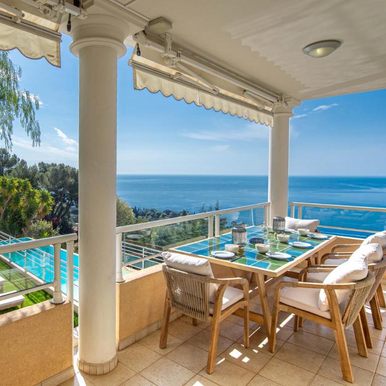 Magnifique Villa vue mer - Piscine - Parkings - DG - Villa - 35