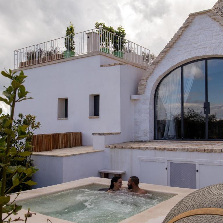 Trulli Damari - Deluxe Suite with Spa Bath - 11