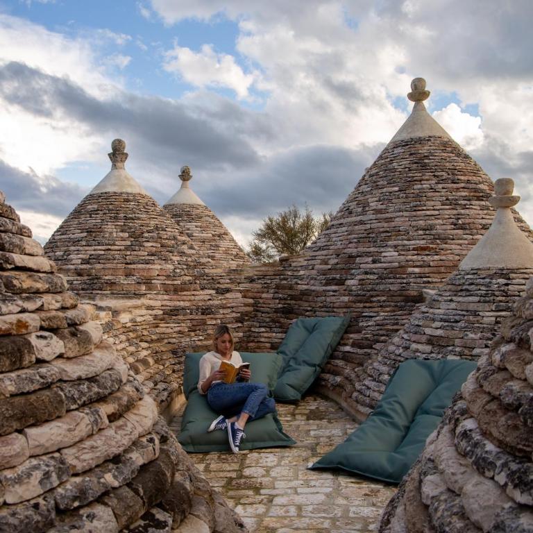 Trulli Damari - King Suite with Balcony - 8