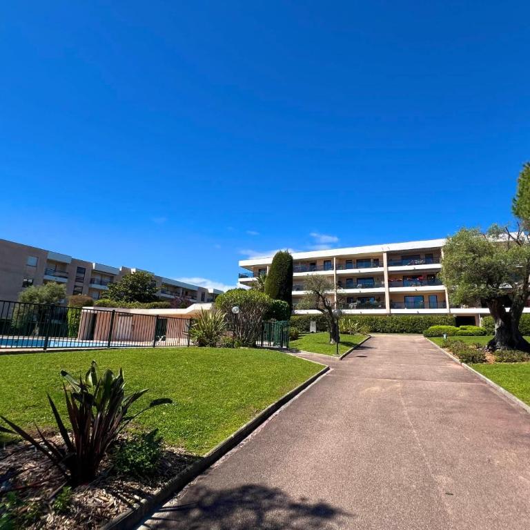 JUAN LES PINS 4 people Pool Garage - Appartement - 22