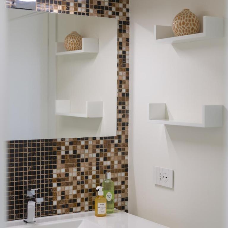 Casa Sonia centralissimo/ 2 bagni + parking - Appartamento - 25