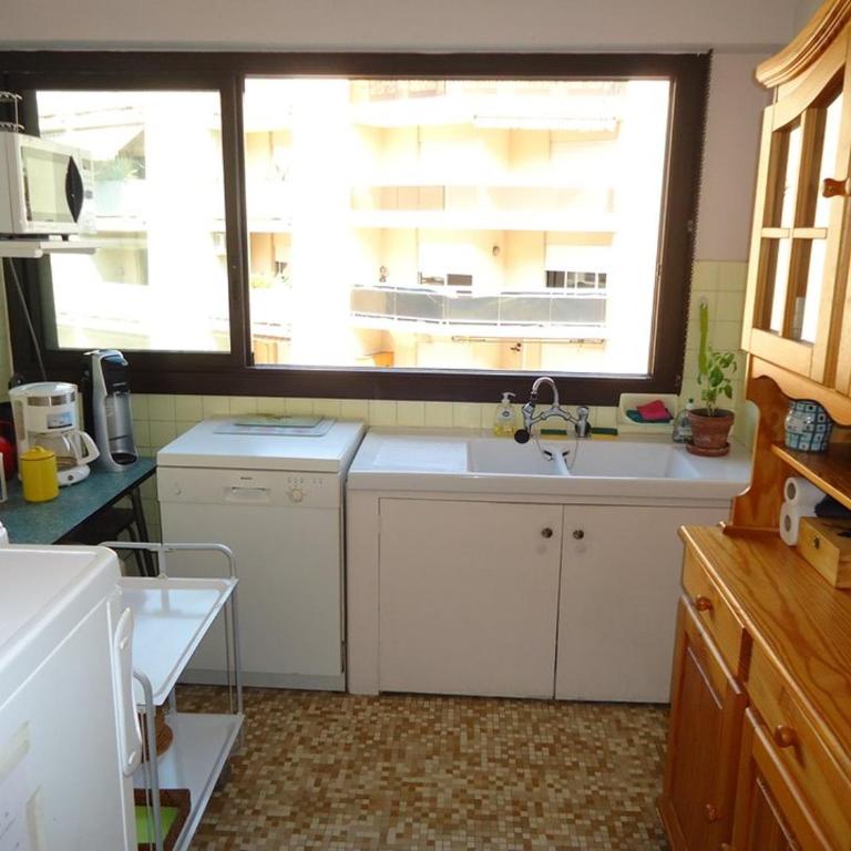 Bel appartement 2 pièces proche plages et commerces - Apartamento de 1 dormitorio con terraza - 9