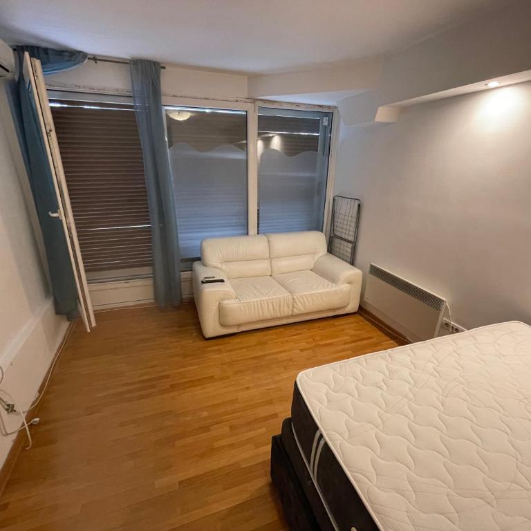 Konstantin - Apartman sa 1 Spavaćom Sobom - 4
