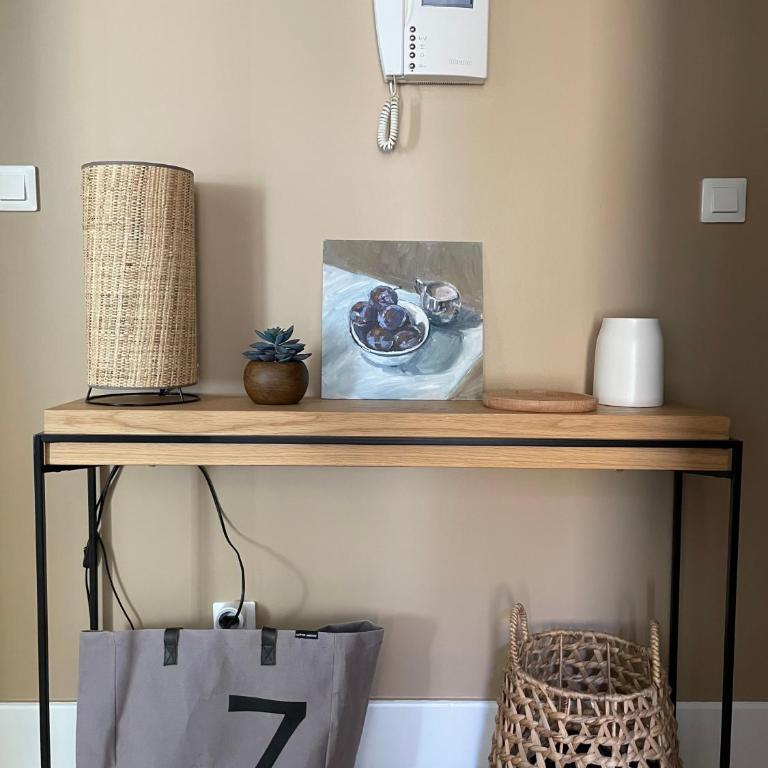 Nimes , appartement rénové dans immeuble classé. - Appartamento con 2 Camere da Letto - 15
