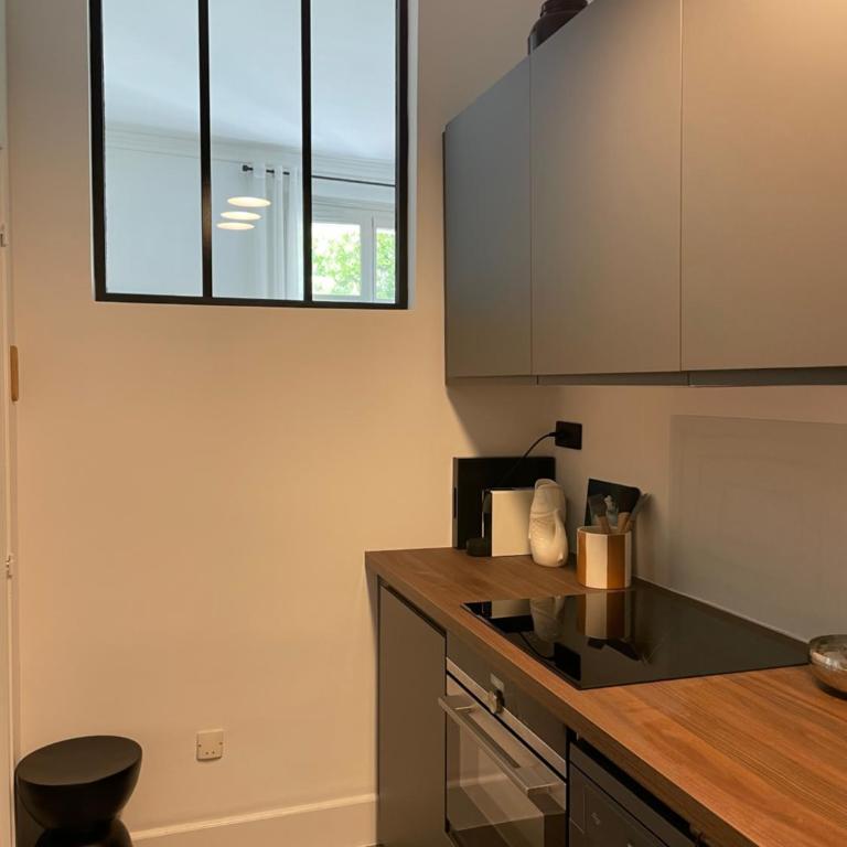 Nimes , appartement rénové dans immeuble classé. - Appartamento con 2 Camere da Letto - 17