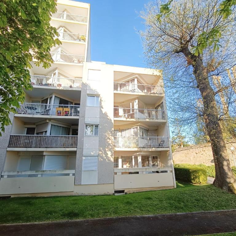Appartement à 10 minutes à pied du centre ville avec parking privé et balcon - Apartment mit 1 Schlafzimmer und Balkon - 19