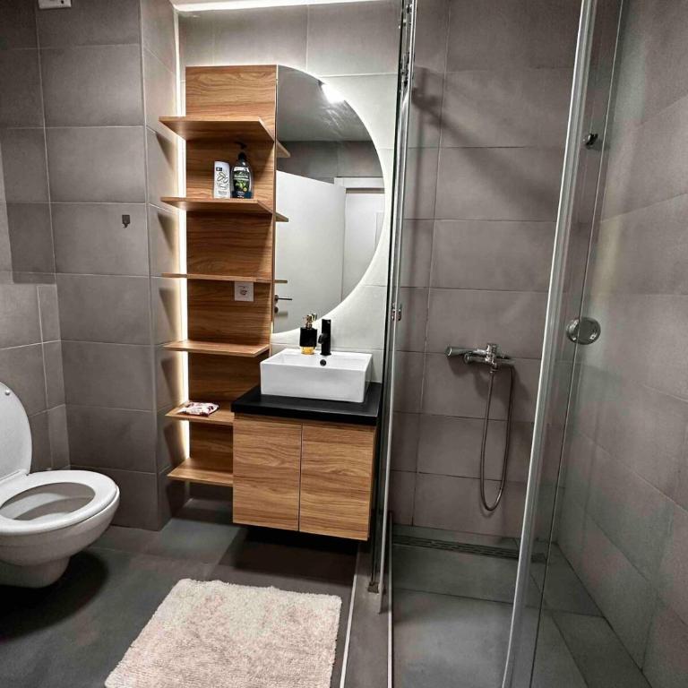 MAR Residence 1 - One-Bedroom Apartment - 14
