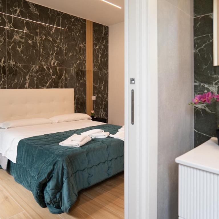 Relais San Demetrio - Modern & Central rooms by Leading Hotel - Camera Queen Superior - 1