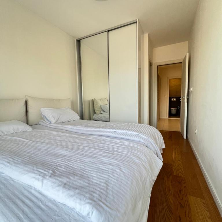 White Homes 7-Central Point - Apartman s 2 Spavaće Sobe sa Balkonom i Terasom - 10