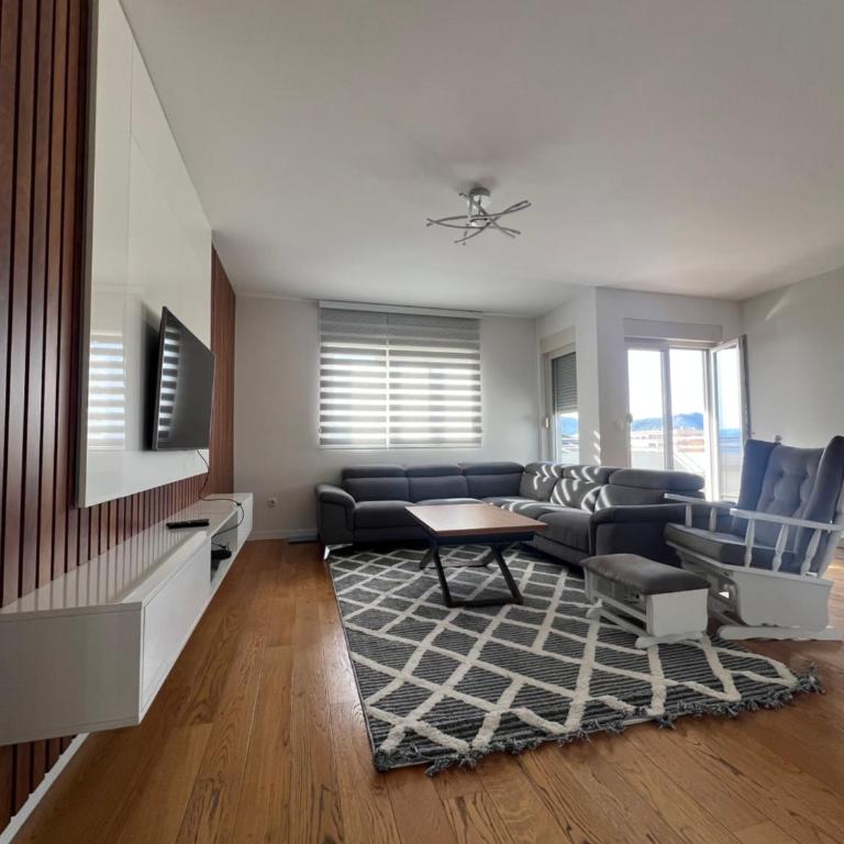 White Homes 7-Central Point - Apartman s 2 Spavaće Sobe sa Balkonom i Terasom - 23