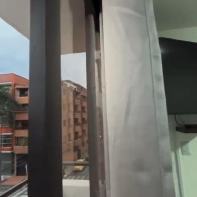 CÓMODO APARTAMENTO CERCA De TODO EN ENVIGADO - Apartamento de 3 dormitorios - 6