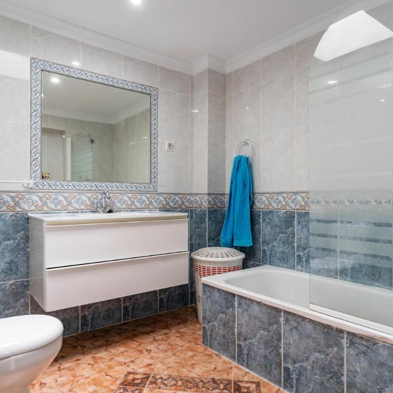 Stunning Home In Chiclana De La Fronter - Casa Vacacional de 3 dormitorios - 9