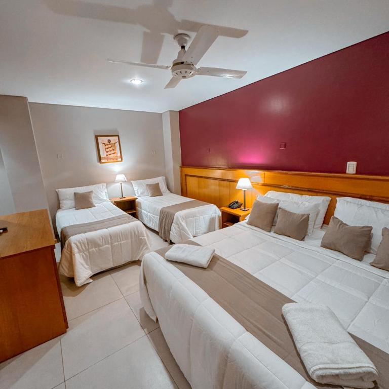 Hotel Ciudad - Habitación Cuádruple Estándar - 5