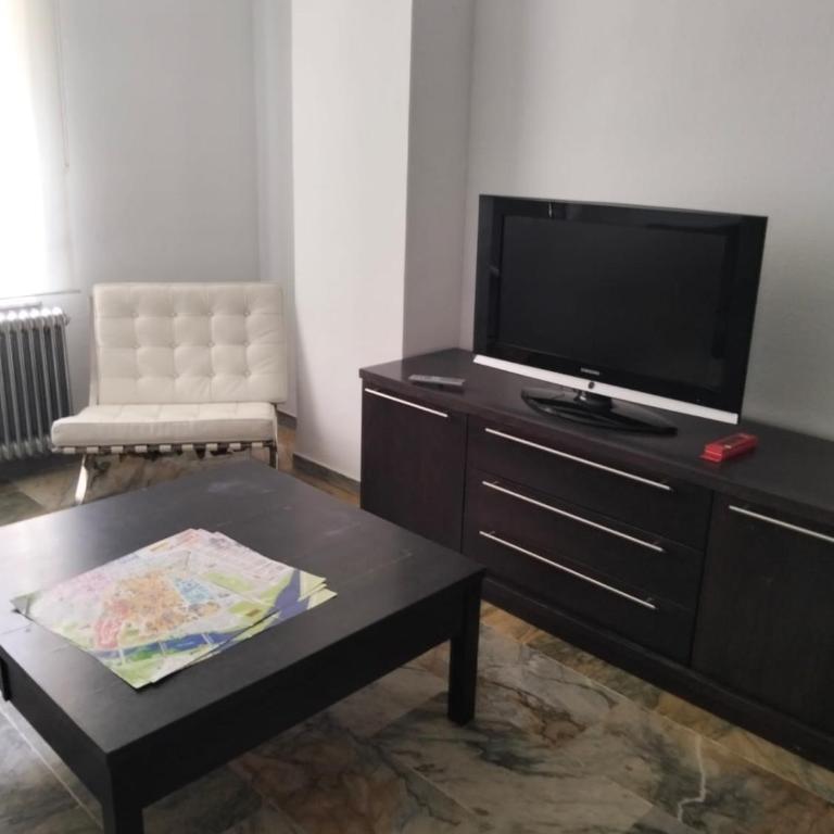 Piso Amplio en el Centro de Salamanca, TV, WiFi - Three-Bedroom Apartment - 15