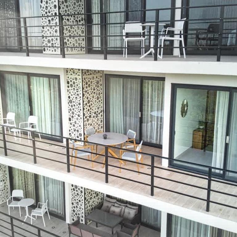 Luxury 2BR 2BA Ocean view 200m from beach - Apartment - 6