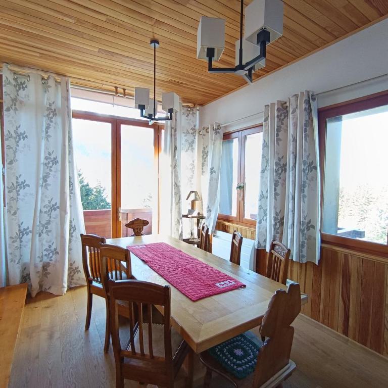 Charmant appartement dans chalet, face aux pistes, 4 chambres, 9 pers. - FR-1-445-219 - Apartamento - 2