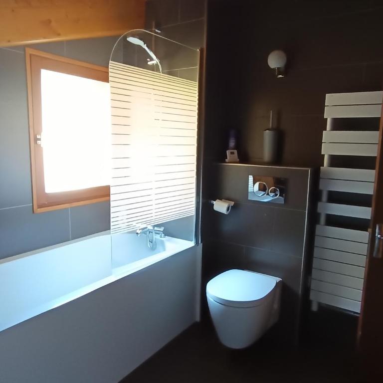 Charmant appartement dans chalet, face aux pistes, 4 chambres, 9 pers. - FR-1-445-219 - Apartamento - 5