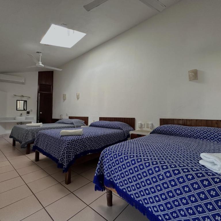 Hotel San Juan - Chambre Familiale avec Salle de Bains Privative - 1