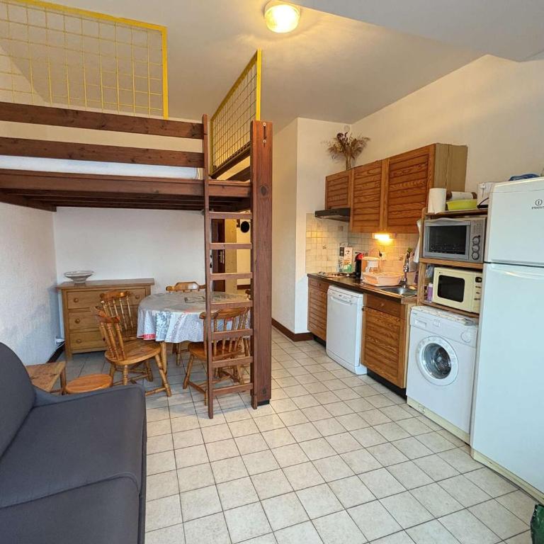 Appartement cosy avec terrasse pour 4 personnes à Biscarrosse Plage - FR-1-831-4 - Estudio - 2