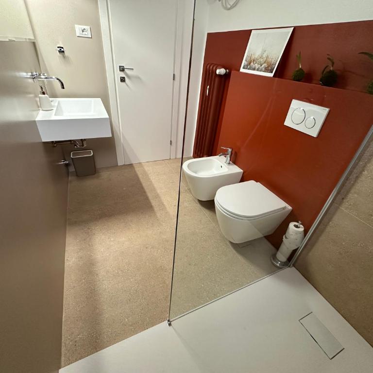Bienbi Trieste - Camera Matrimoniale con Bagno Privato Esterno - 6