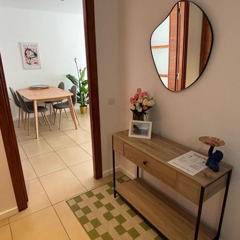 Casa Tita - Exclusivo Apartamento con Gran Terraza y Vistas a la Piscina en Lloret de Mar - Apartamento de 2 dormitorios - 25