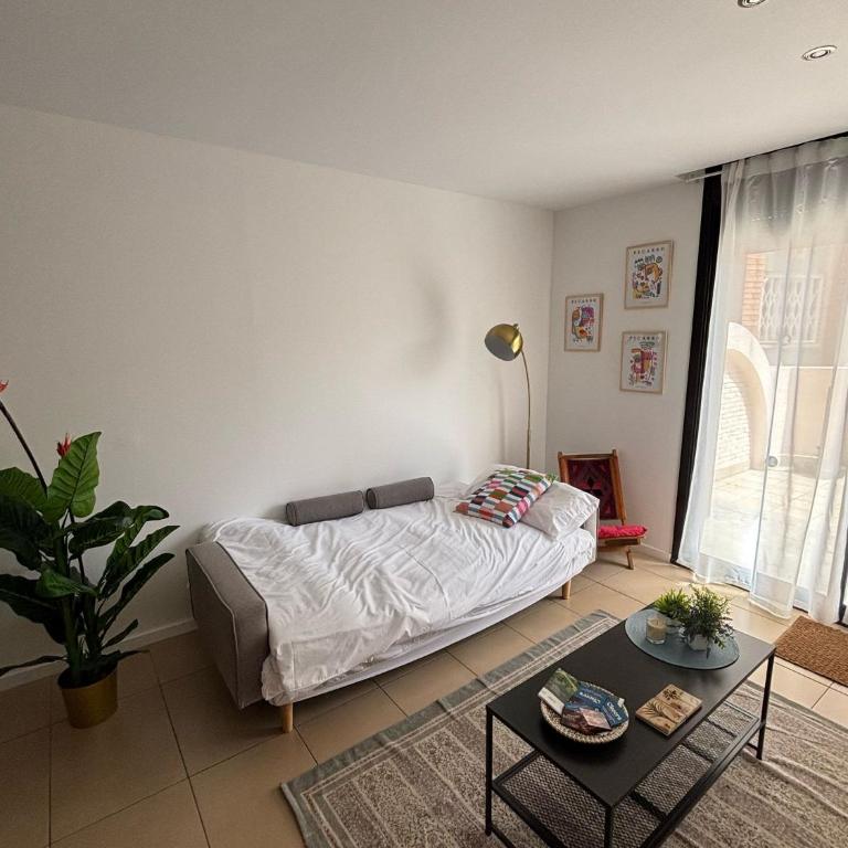 Casa Tita - Exclusivo Apartamento con Gran Terraza y Vistas a la Piscina en Lloret de Mar - Apartamento de 2 dormitorios - 16