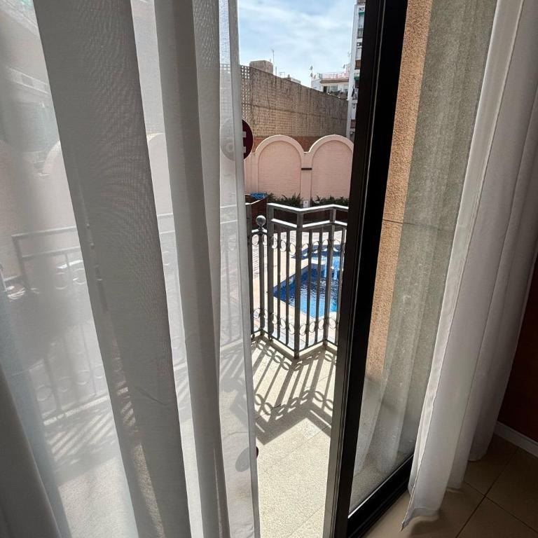 Casa Tita - Exclusivo Apartamento con Gran Terraza y Vistas a la Piscina en Lloret de Mar - Apartamento de 2 dormitorios - 31