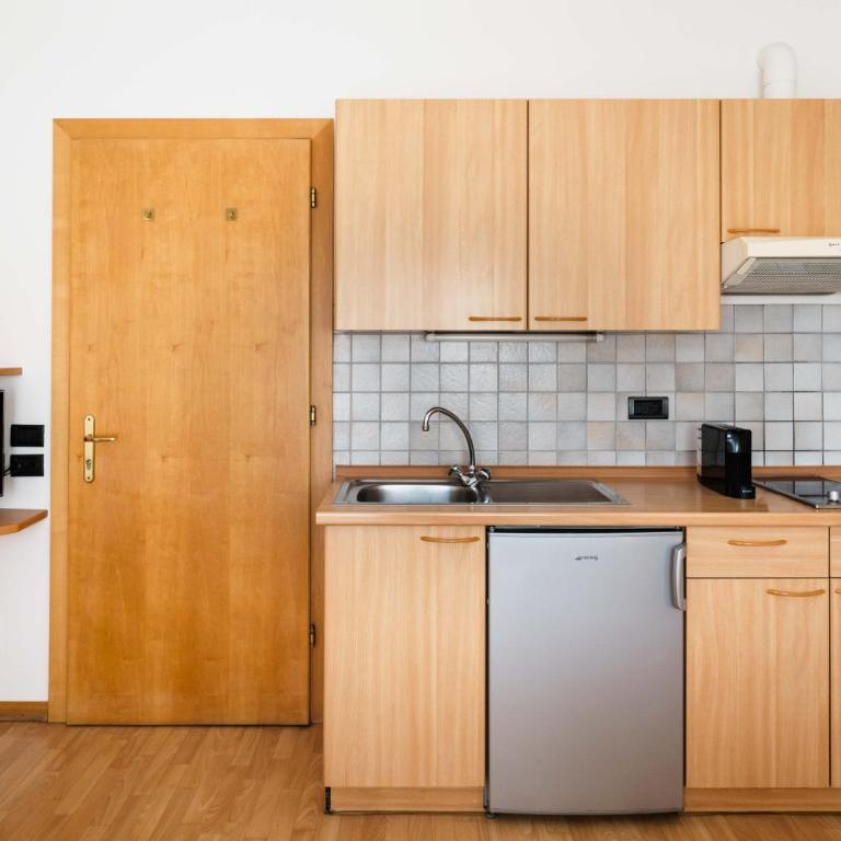 Residence Isarcus - Apartment mit 1 Schlafzimmer, Balkon und Bergblick - 9