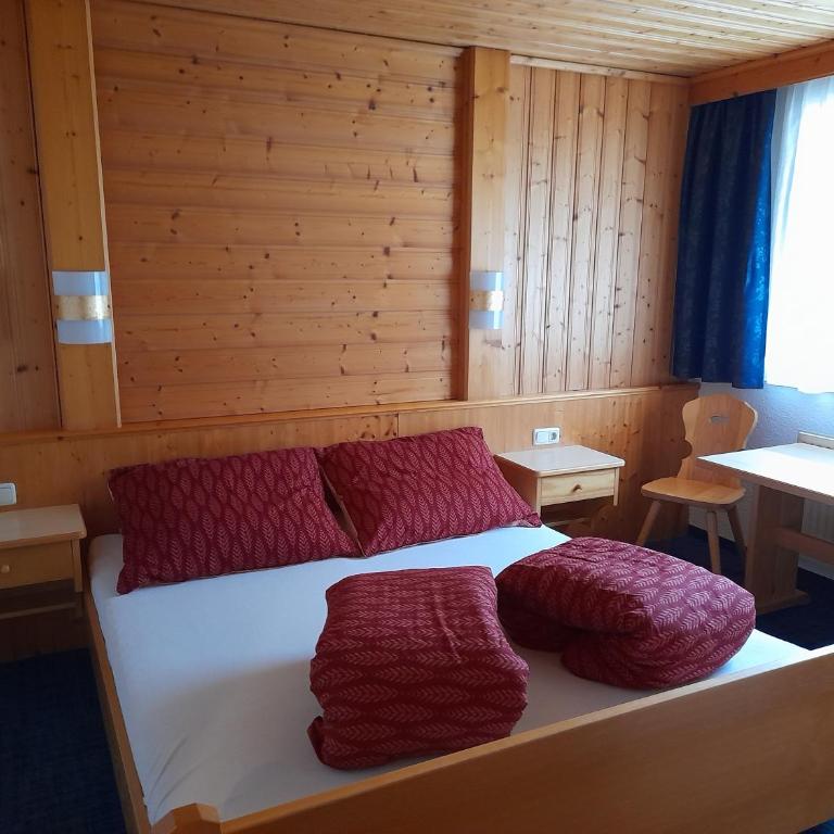Haus Ladner - Josef und Marianne - Doppelzimmer mit Balkon - 2