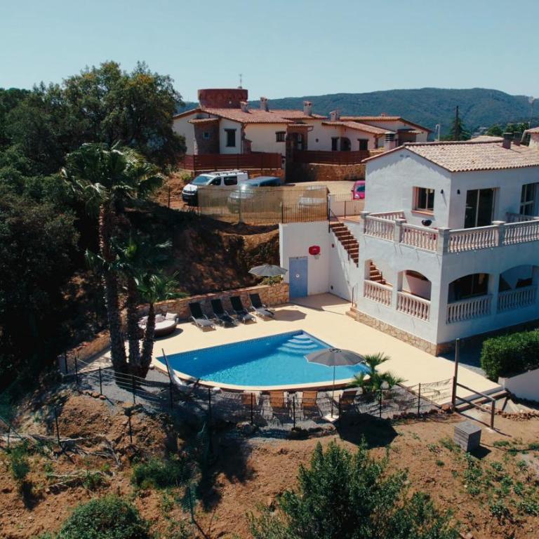 Villa Treehouse by Alvent Holidays - Casa - 100