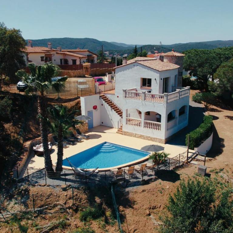 Villa Treehouse by Alvent Holidays - Casa - 1