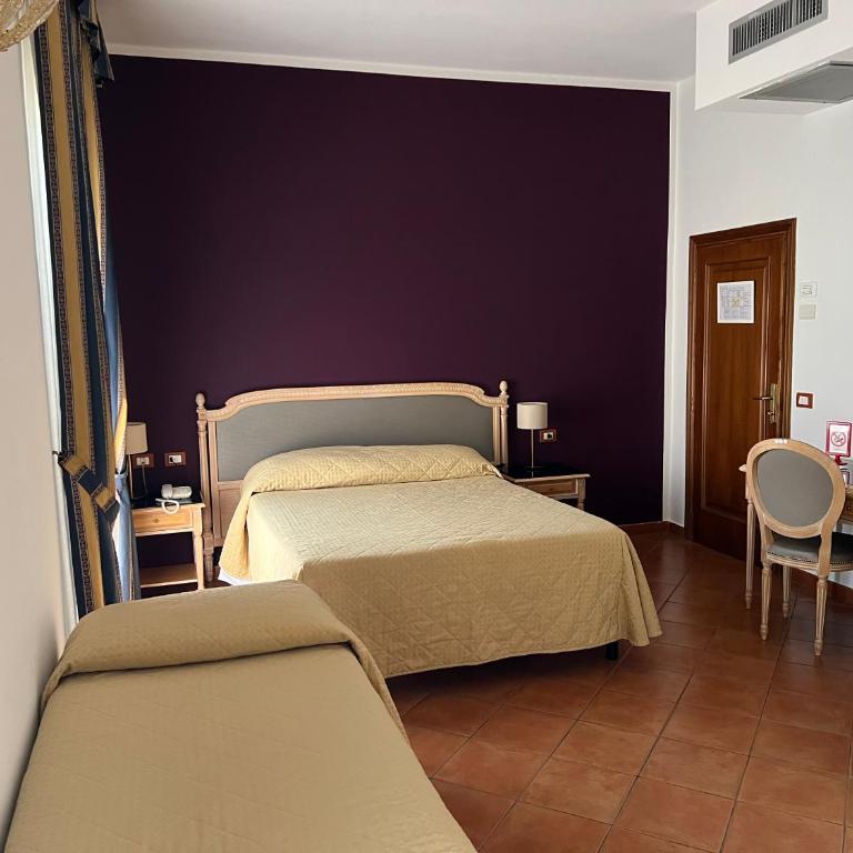 Hotel Bologna - Camera Tripla - 1