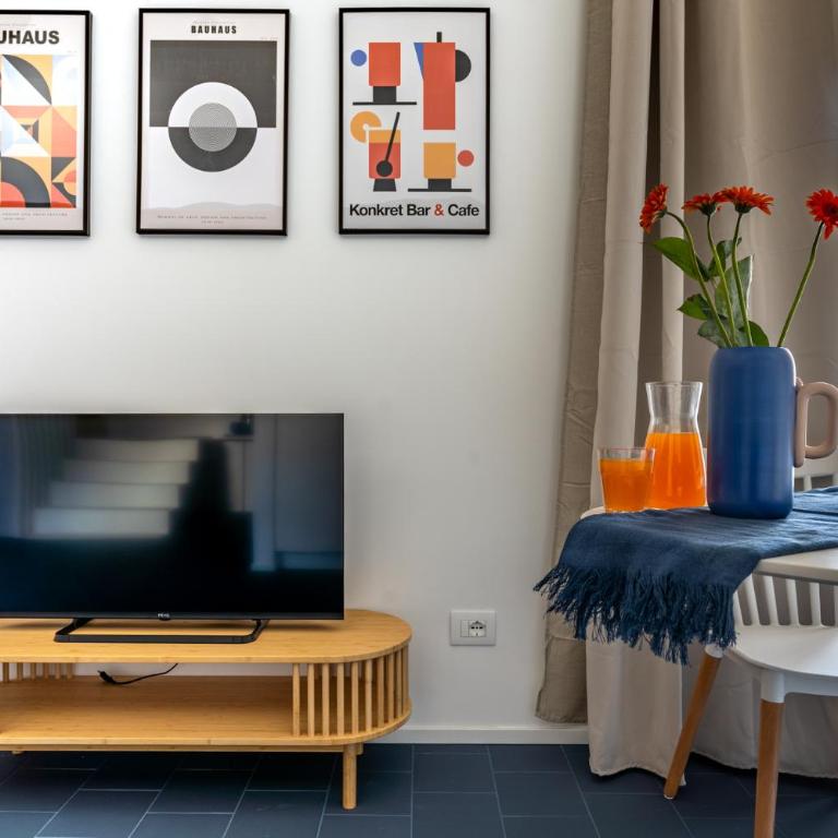 BlueLake di Tss - Renewed,spacious,5 min to Lake - Apartment - 6