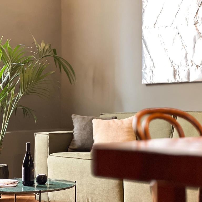 Elena Suites - Boutique Apartments - Suite con Balcone - 10