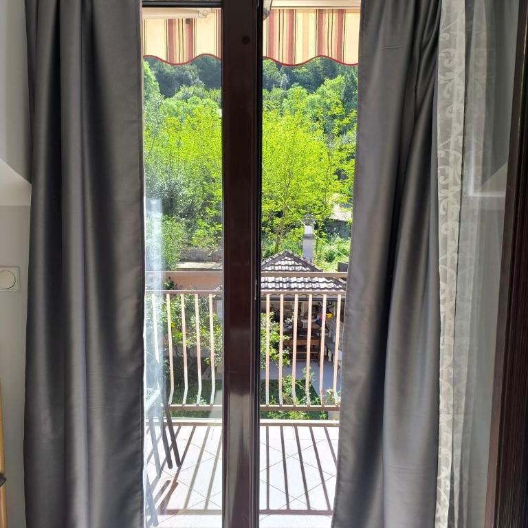 Apartments Djurovic - Studio with Garden View - 5