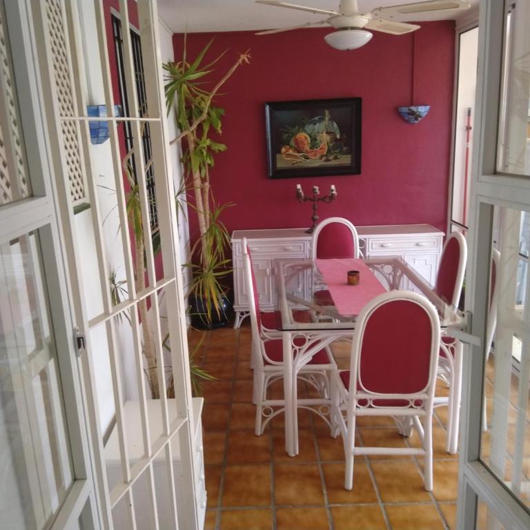 Iso parveke merenrannassa 102 - Two-Bedroom Apartment - 14