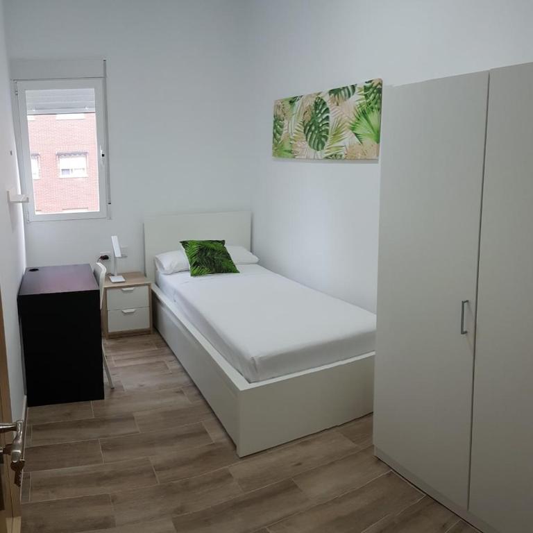Malva Arena - Three-Bedroom Apartment - 3