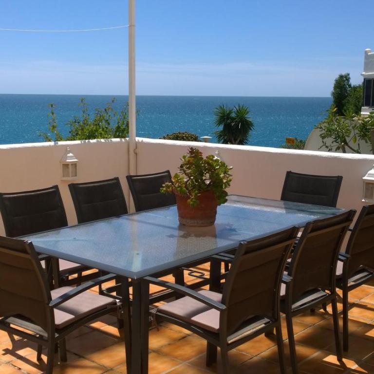 Iso parveke merenrannassa 102 - Two-Bedroom Apartment - 4